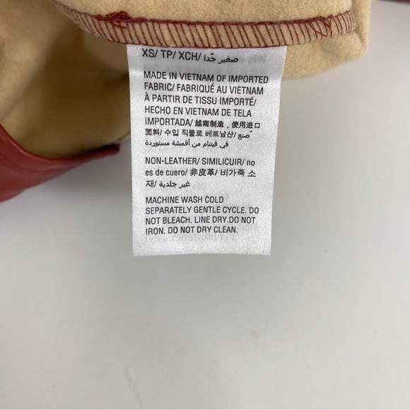 Bar III Mini Skirt Non Leather Winter Christmas Skirt Size Extra Small NWT - Picture 8 of 8